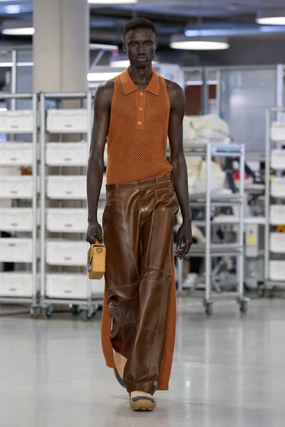 Look 22